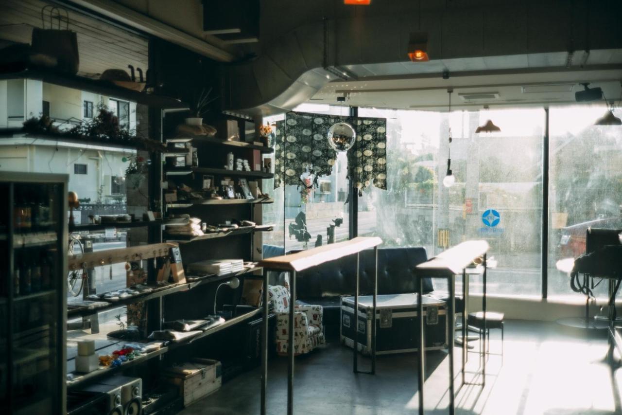 Aien Coffee & Hostel Chatan Exterior photo